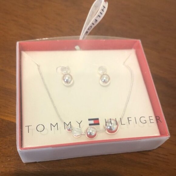 Tommy Hilfiger Jewelry - Tommy Hilfiger Silver Tone Pearl Earrings And Necklace Set NWT